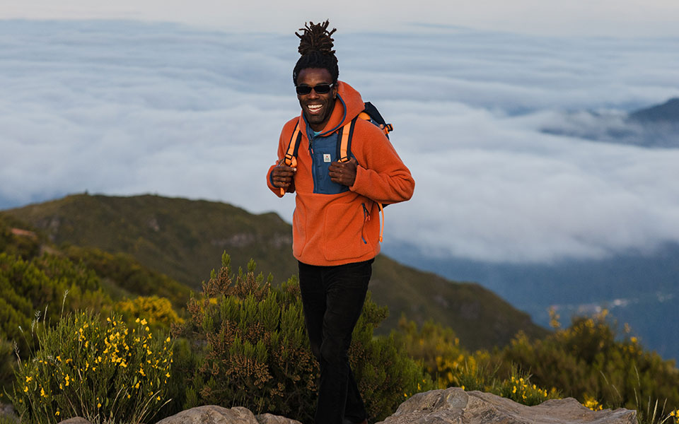Man wearing a Passenger fleece